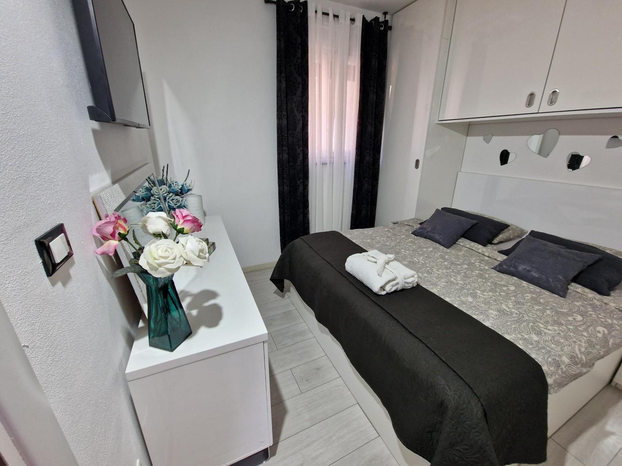 Apartments Slavica Sibenik Phòng bức ảnh
