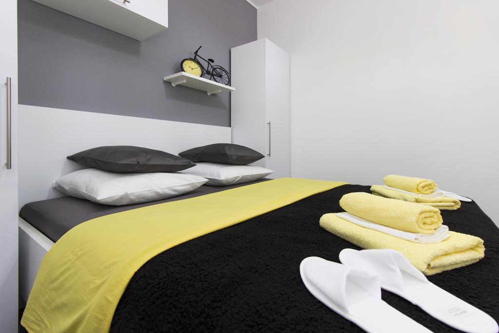 Apartments Slavica Sibenik Ngoại thất bức ảnh